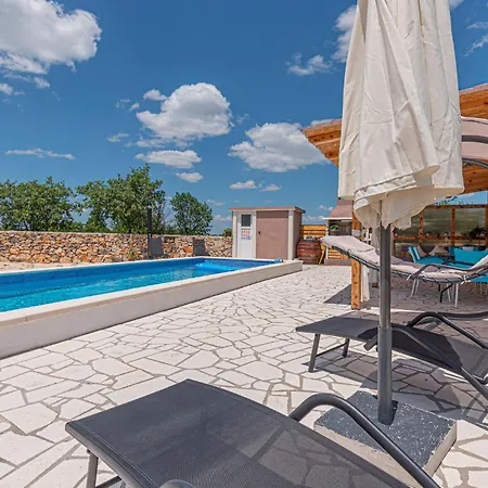 Vikendica In - Miljevci