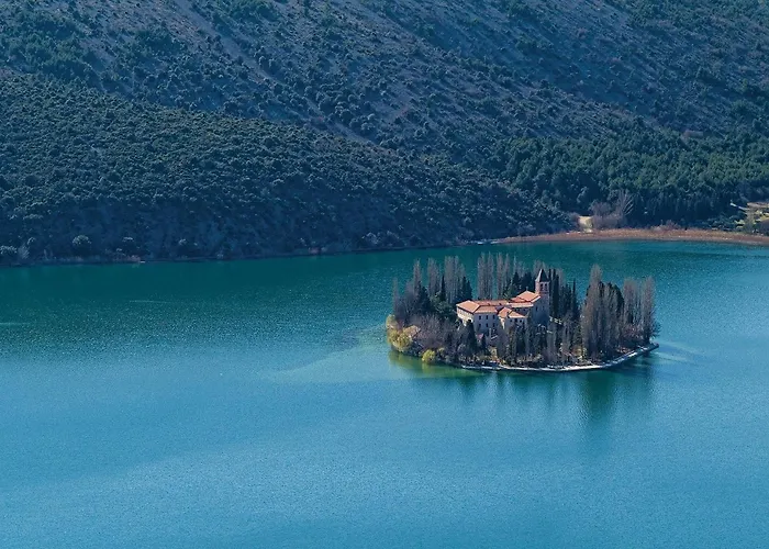 In - Miljevci Vikendica